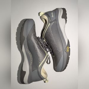 NWOT Size EU 36/ US 5.5-6 Dansko Women's Makayla Mesh Grey Walking/Hiking Shoe